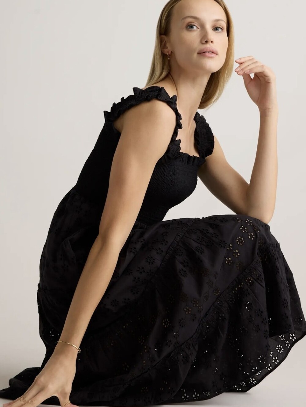 XS/S Quince 100% Organic Cotton Eyelet Smocked Lined Midi Dress in Black